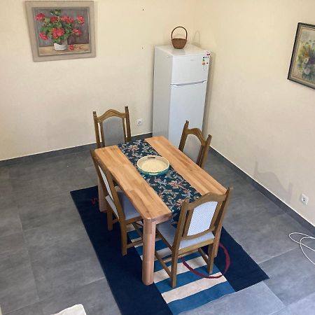 Relax And Explore, Alva Apartment Σολίν Εξωτερικό φωτογραφία