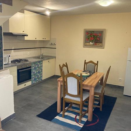 Relax And Explore, Alva Apartment Σολίν Εξωτερικό φωτογραφία